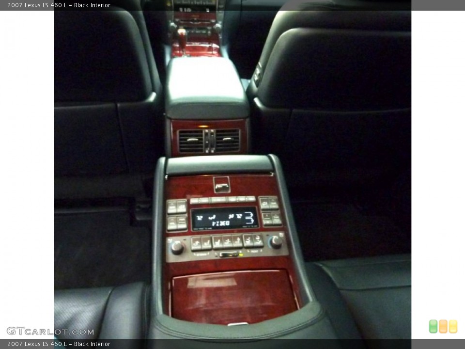 Black Interior Controls for the 2007 Lexus LS 460 L #76404936