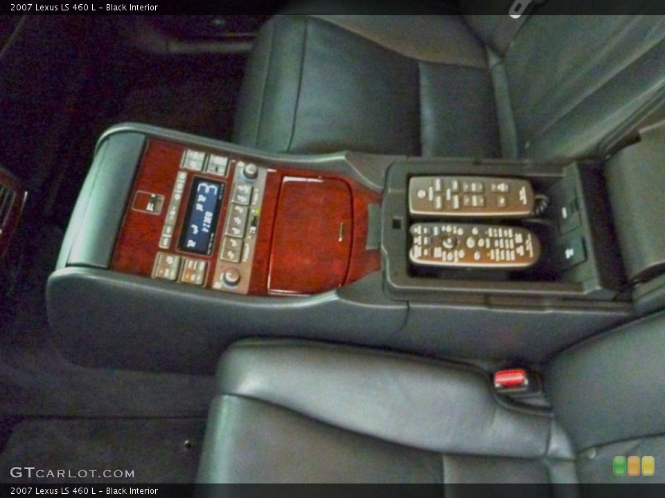 Black Interior Controls for the 2007 Lexus LS 460 L #76404986