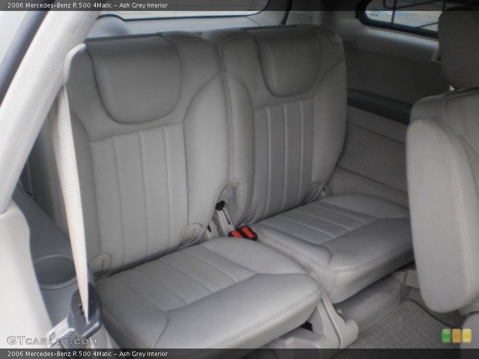 Ash Grey Interior Rear Seat for the 2006 Mercedes-Benz R 500 4Matic #76418505