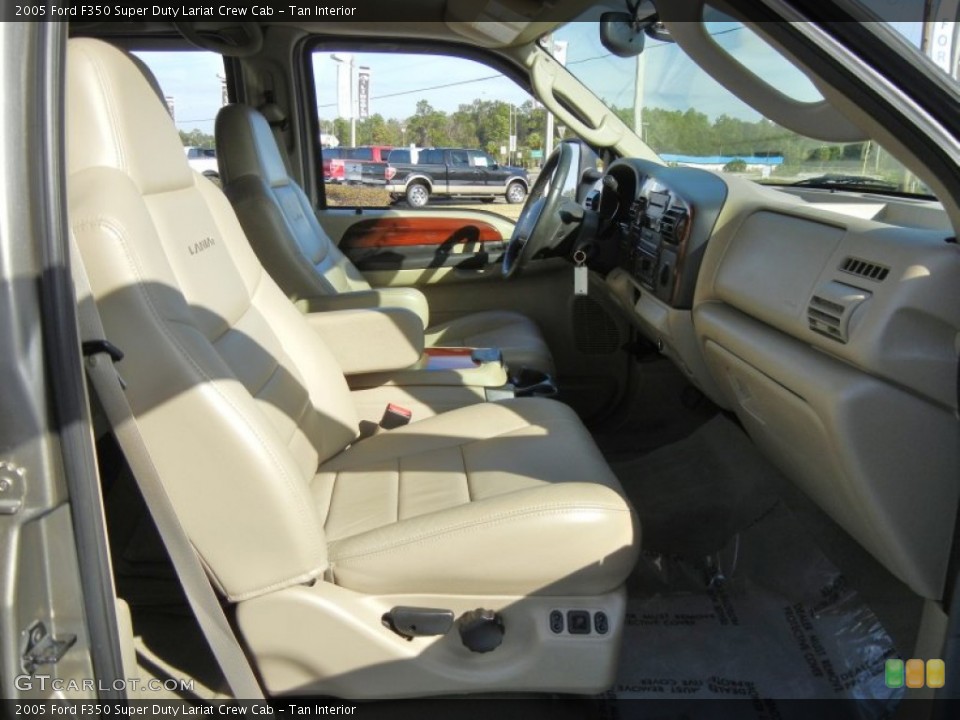 Tan Interior Photo for the 2005 Ford F350 Super Duty Lariat Crew Cab #76418852