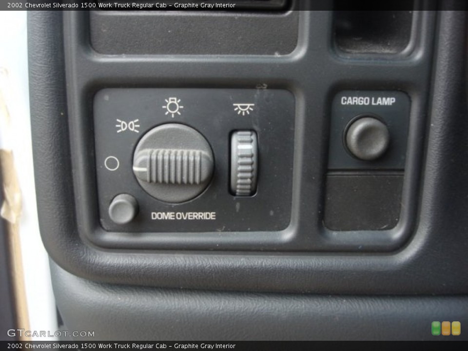 Graphite Gray Interior Controls for the 2002 Chevrolet Silverado 1500 Work Truck Regular Cab #76437945