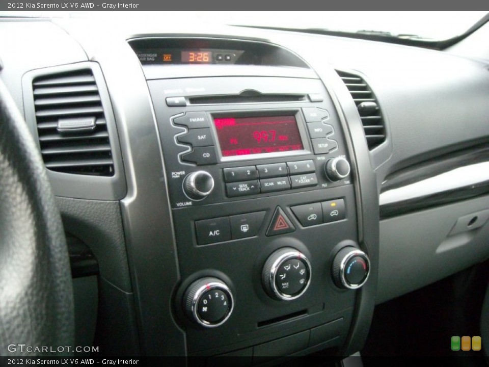 Gray Interior Controls for the 2012 Kia Sorento LX V6 AWD #76438300