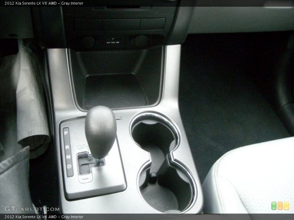 Gray Interior Transmission for the 2012 Kia Sorento LX V6 AWD #76438314