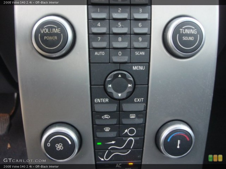 Off-Black Interior Controls for the 2008 Volvo S40 2.4i #76438439