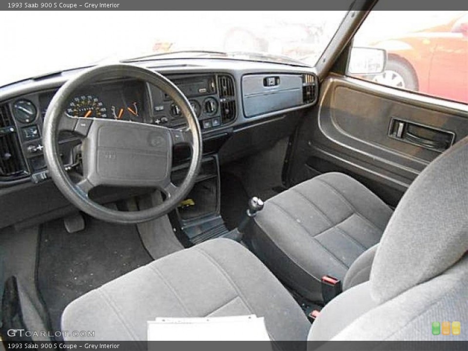 Grey 1993 Saab 900 Interiors