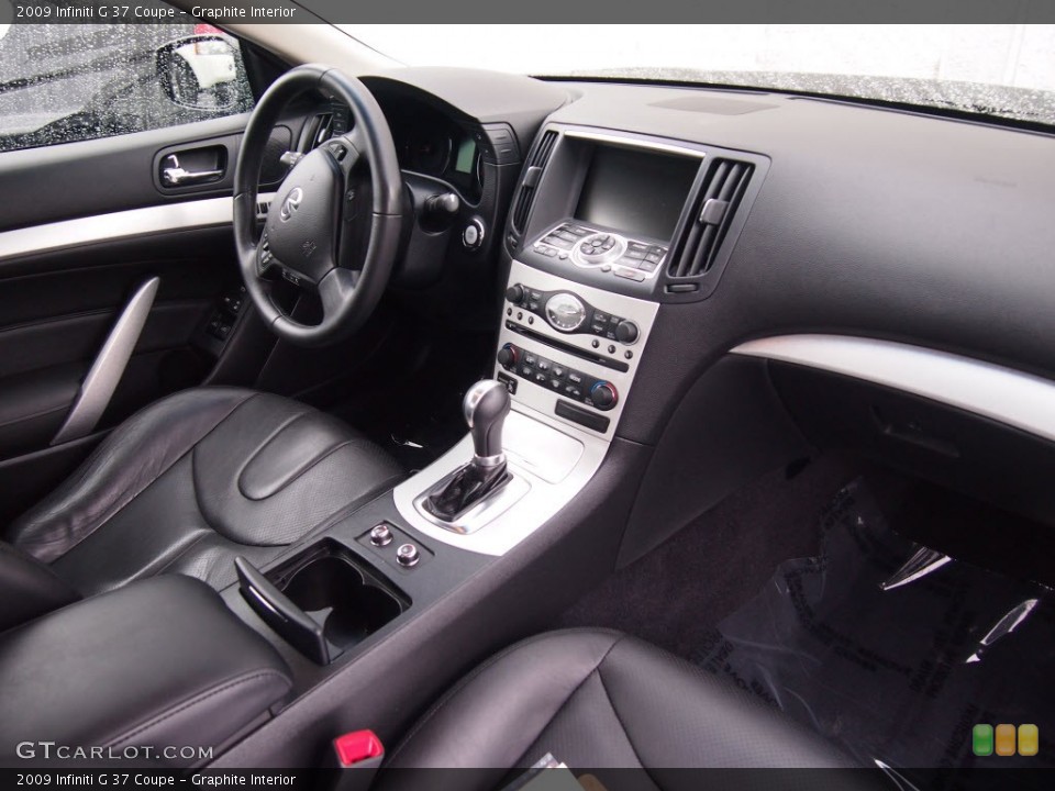 Graphite Interior Dashboard for the 2009 Infiniti G 37 Coupe #76440650