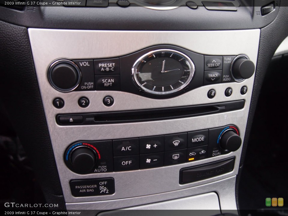Graphite Interior Controls for the 2009 Infiniti G 37 Coupe #76440869