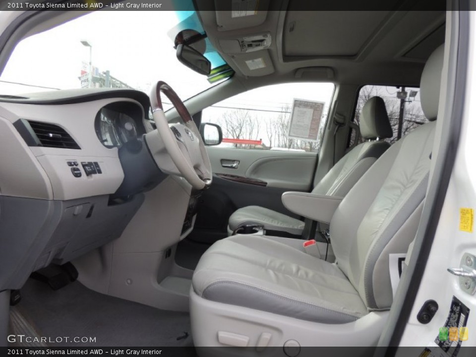 Light Gray Interior Photo for the 2011 Toyota Sienna Limited AWD #76443797