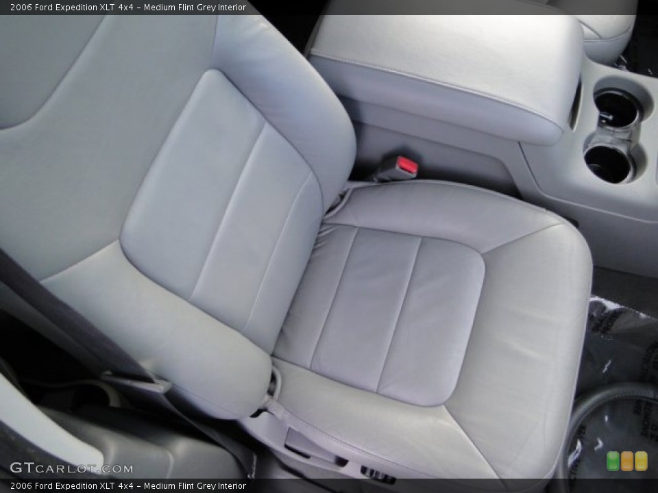 Medium Flint Grey Interior Front Seat for the 2006 Ford Expedition XLT 4x4 #76445078