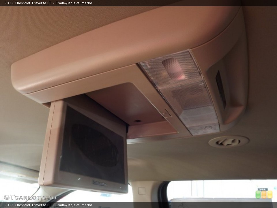 Ebony/Mojave Interior Entertainment System for the 2013 Chevrolet Traverse LT #76451543