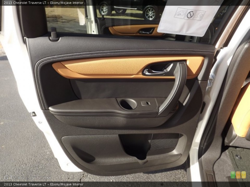 Ebony/Mojave Interior Door Panel for the 2013 Chevrolet Traverse LT #76451555