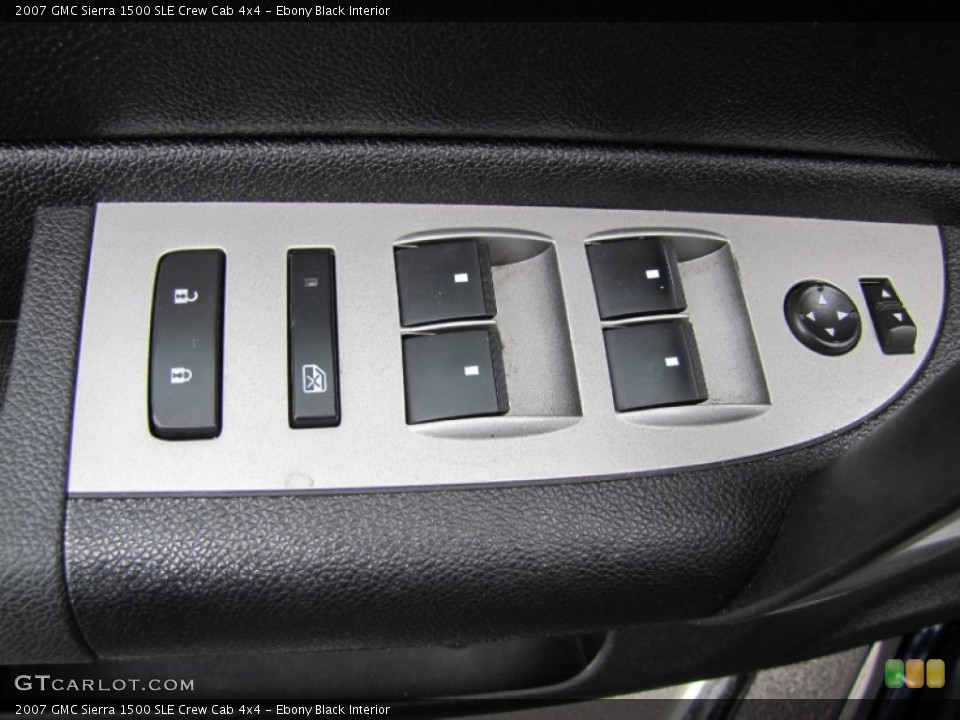 Ebony Black Interior Controls for the 2007 GMC Sierra 1500 SLE Crew Cab 4x4 #76463136