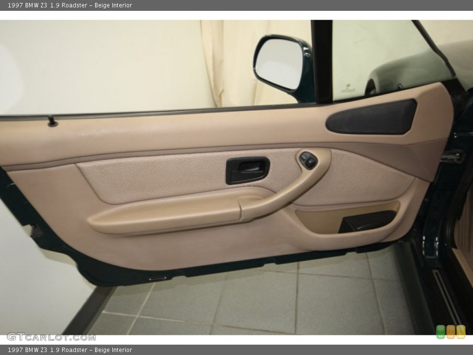 Beige Interior Door Panel for the 1997 BMW Z3 1.9 Roadster #76473839