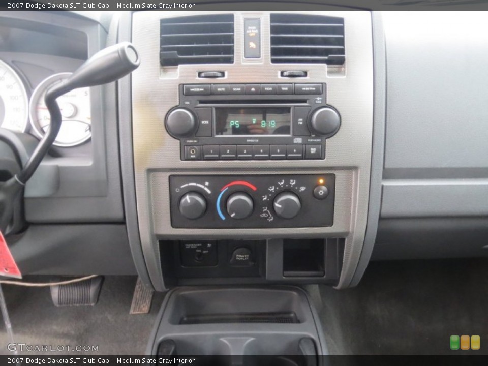 Medium Slate Gray Interior Controls for the 2007 Dodge Dakota SLT Club Cab #76479484