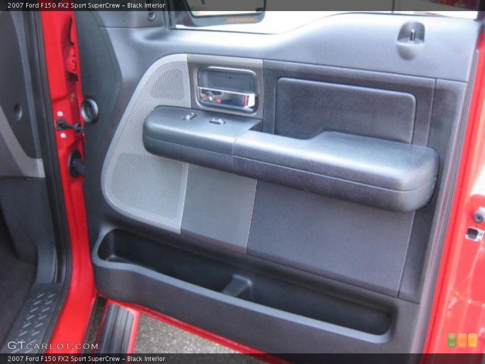 Black Interior Door Panel for the 2007 Ford F150 FX2 Sport SuperCrew #76483420