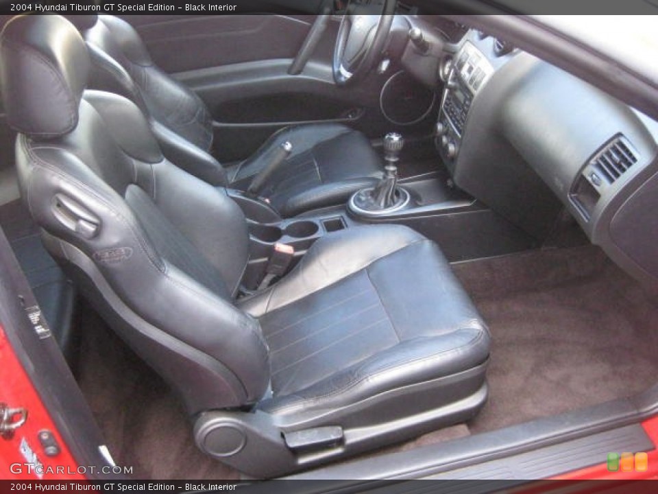 Black Interior Front Seat For The 2004 Hyundai Tiburon Gt