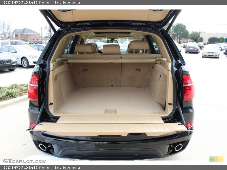 Sand Beige Interior Trunk for the 2013 BMW X5 xDrive 35i Premium #76491479