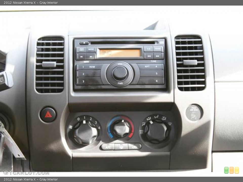 Gray Interior Controls for the 2012 Nissan Xterra X #76501067