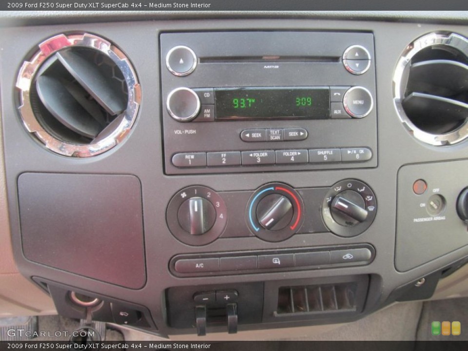 Medium Stone Interior Controls for the 2009 Ford F250 Super Duty XLT SuperCab 4x4 #76503328