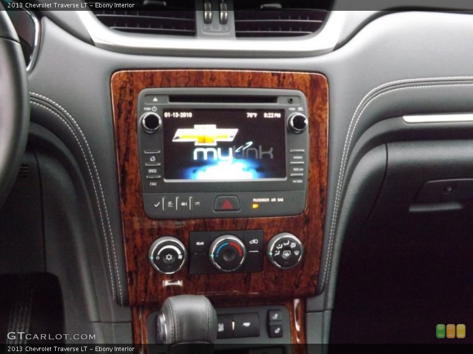 Ebony Interior Controls for the 2013 Chevrolet Traverse LT #76511036