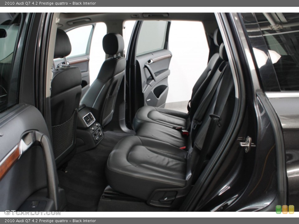 Black Interior Rear Seat for the 2010 Audi Q7 4.2 Prestige quattro #76524772