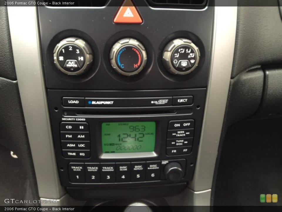 Black Interior Controls for the 2006 Pontiac GTO Coupe #76542030