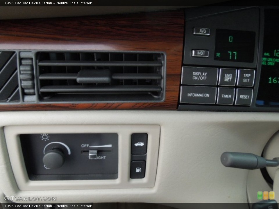 Neutral Shale Interior Controls for the 1996 Cadillac DeVille Sedan #76574202