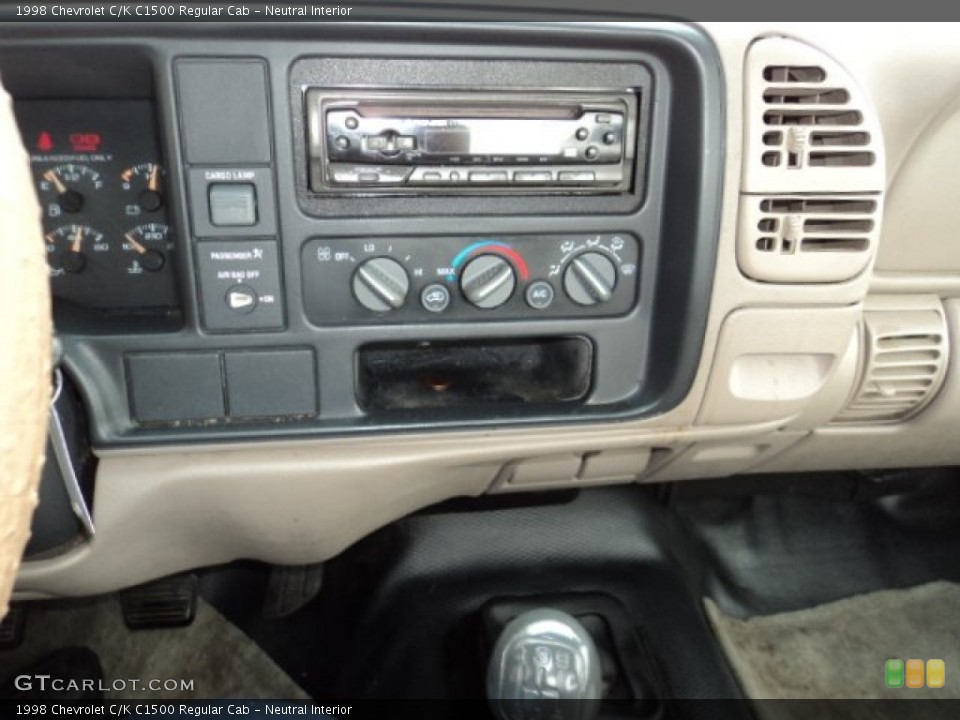 Neutral Interior Controls for the 1998 Chevrolet C/K C1500 Regular Cab #76574860