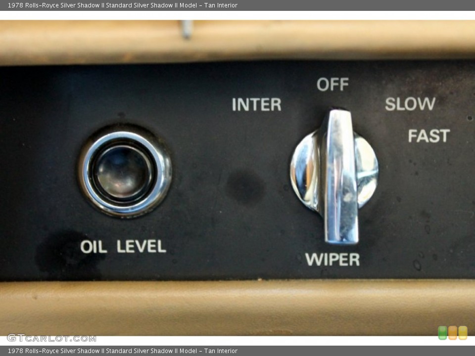 Tan Interior Controls for the 1978 Rolls-Royce Silver Shadow II  #76580042