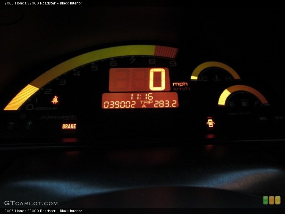 Black Interior Gauges for the 2005 Honda S2000 Roadster #76600482