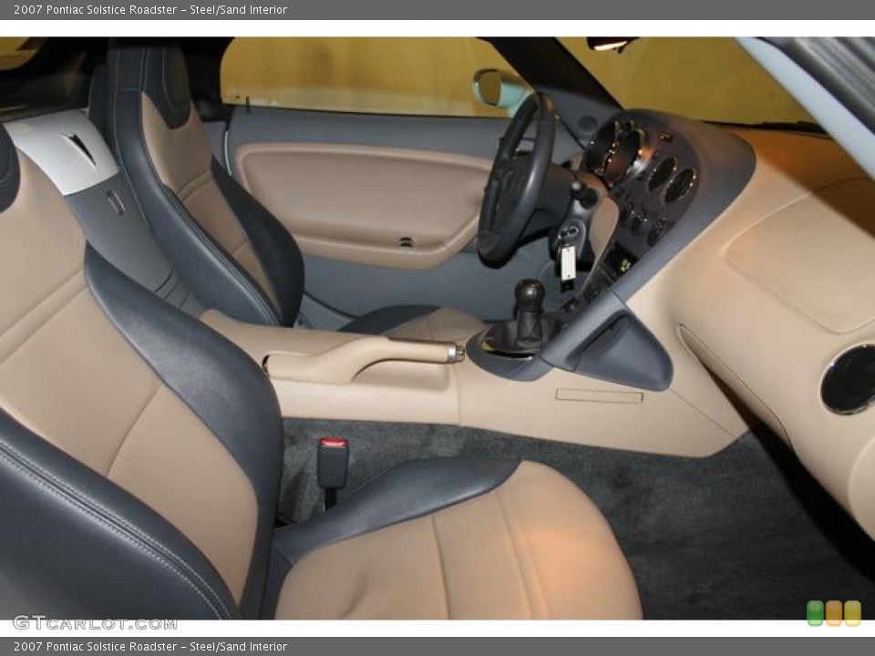 Steel/Sand Interior Photo for the 2007 Pontiac Solstice Roadster #76608658