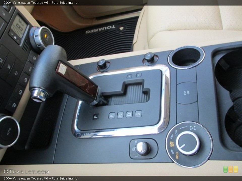 Pure Beige Interior Transmission for the 2004 Volkswagen Touareg V6 #76620370