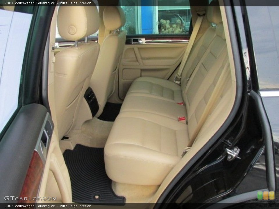 Pure Beige Interior Rear Seat for the 2004 Volkswagen Touareg V6 #76620397