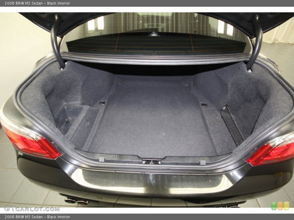 Black Interior Trunk for the 2008 BMW M5 Sedan #76629630