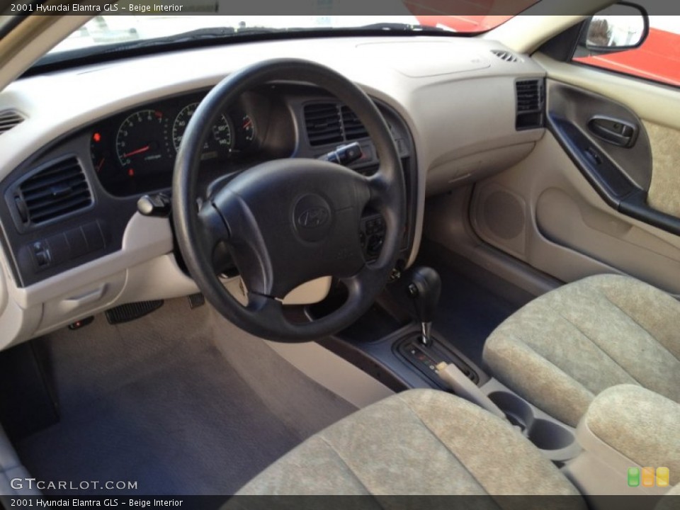 Beige Interior Photo for the 2001 Hyundai Elantra GLS #76631556