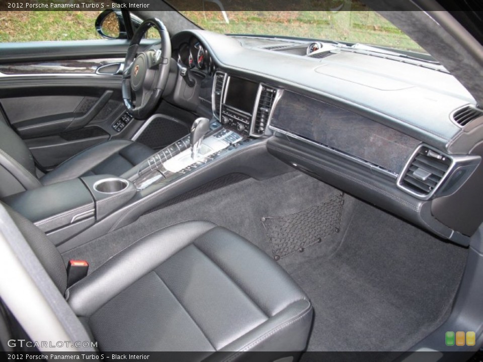 Black Interior Photo for the 2012 Porsche Panamera Turbo S #76645379