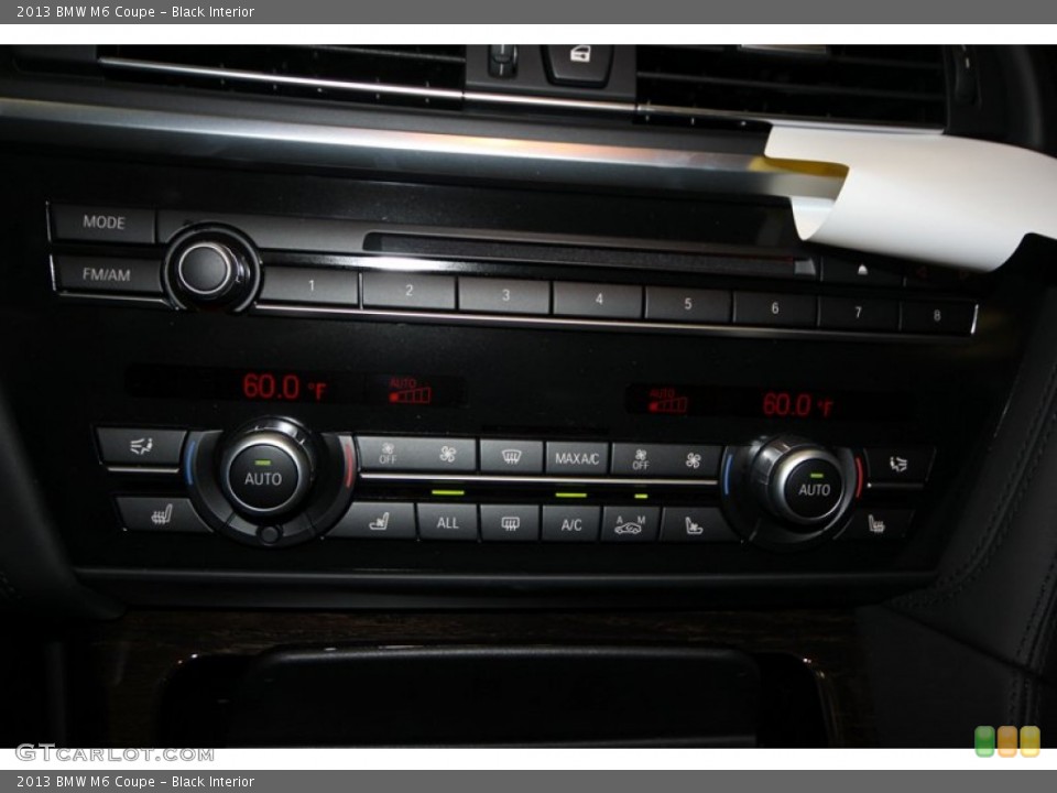 Black Interior Controls for the 2013 BMW M6 Coupe #76650738