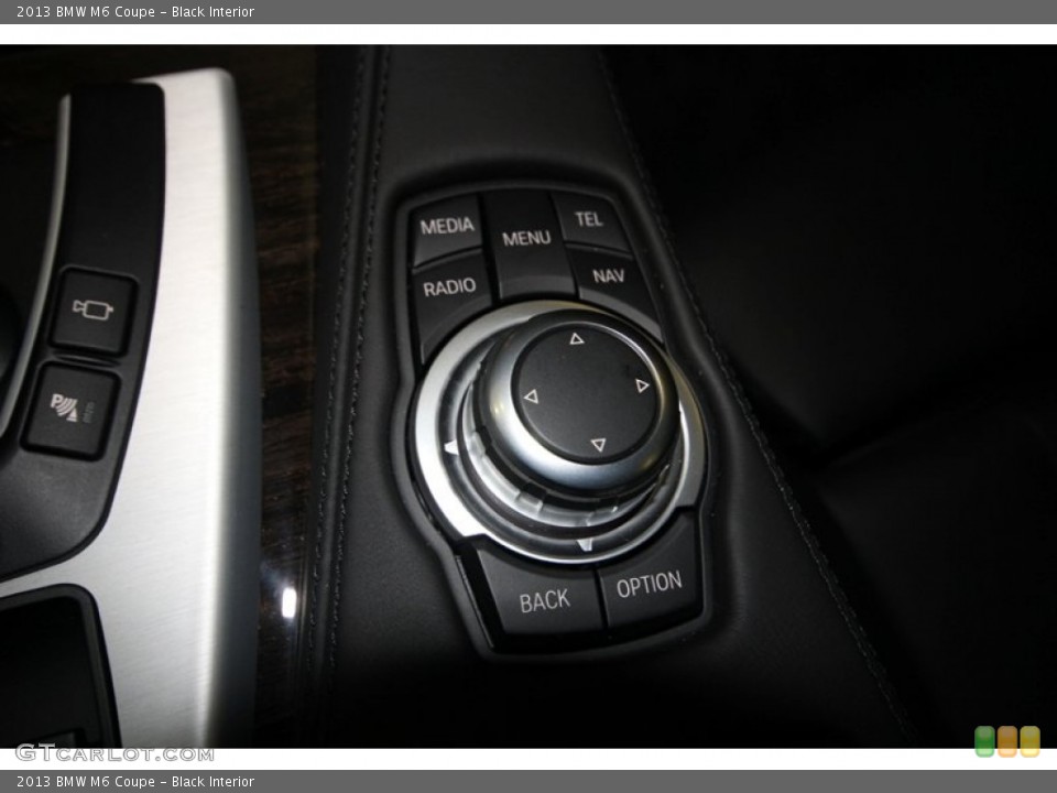 Black Interior Controls for the 2013 BMW M6 Coupe #76650783