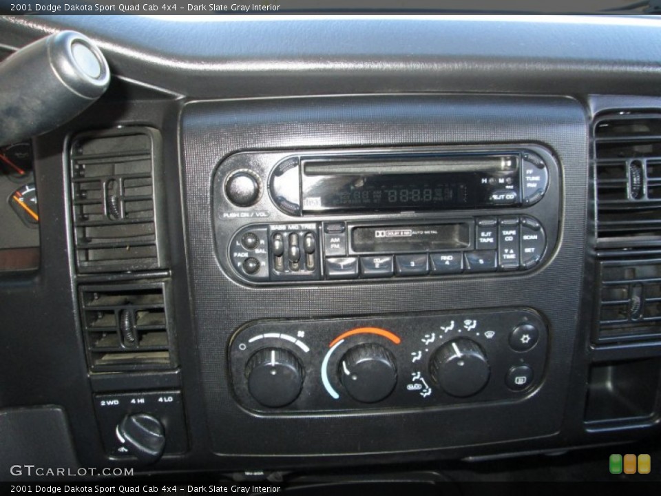 Dark Slate Gray Interior Controls for the 2001 Dodge Dakota Sport Quad Cab 4x4 #76657274