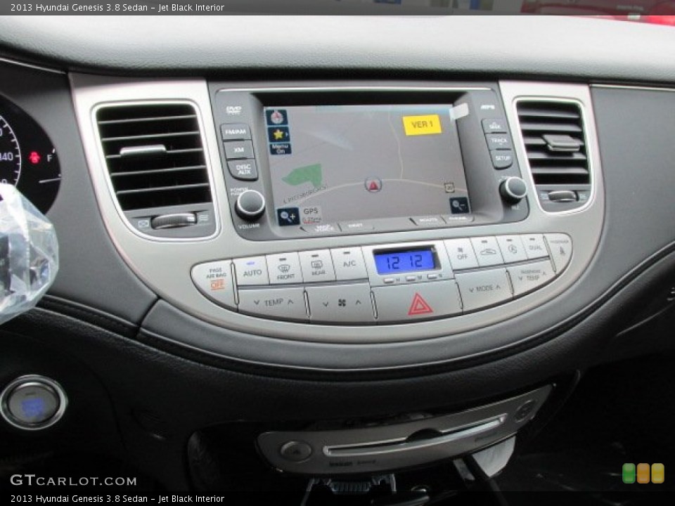Jet Black Interior Controls for the 2013 Hyundai Genesis 3.8 Sedan #76659961