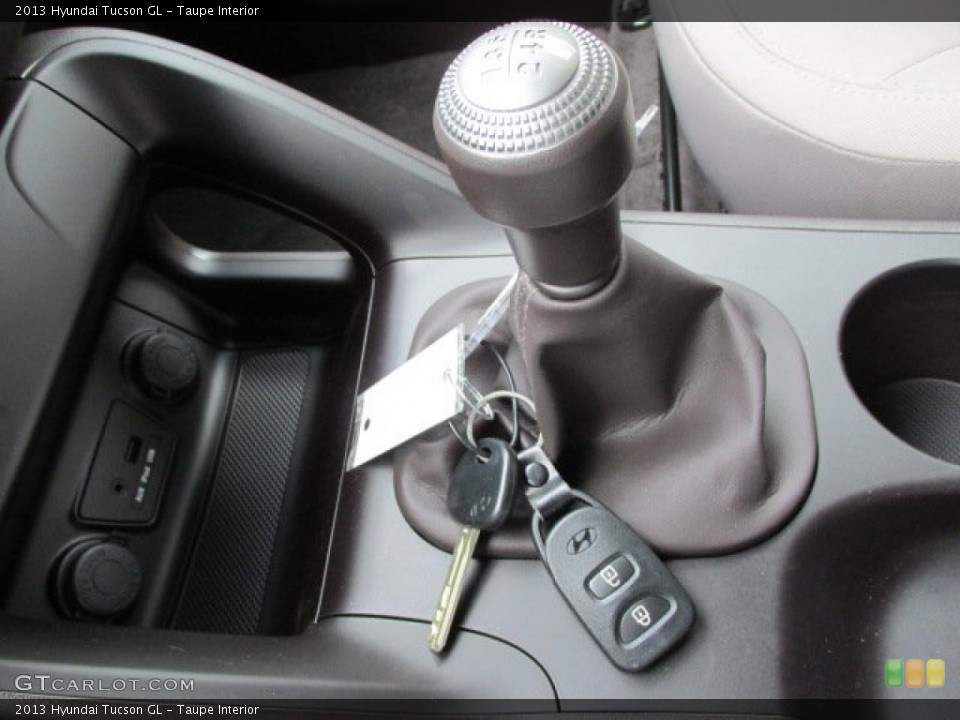 Taupe Interior Transmission for the 2013 Hyundai Tucson GL #76661163