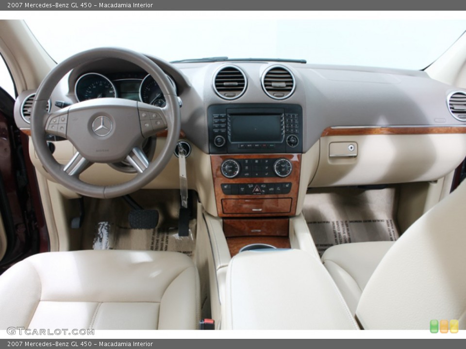 Macadamia Interior Dashboard for the 2007 Mercedes-Benz GL 450 #76667315