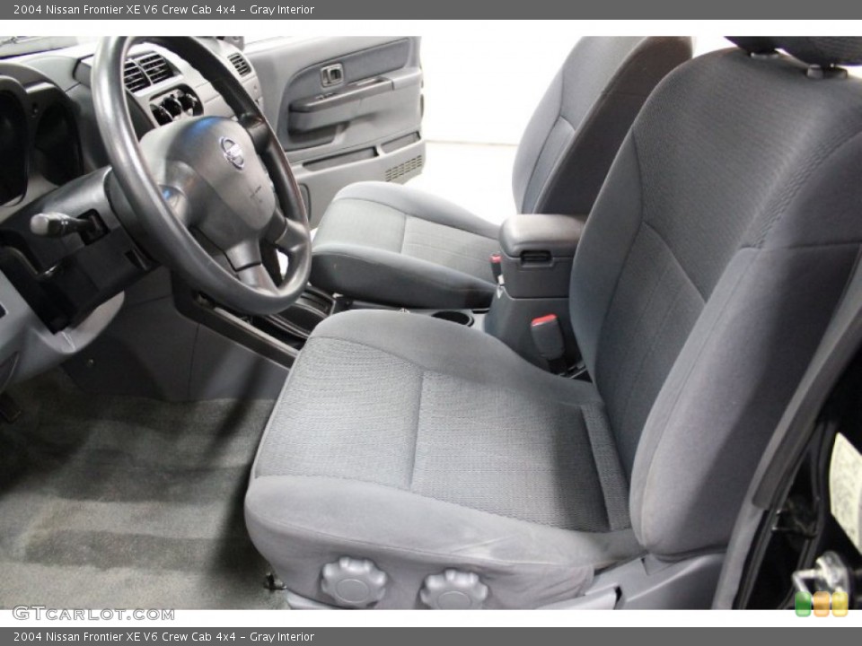 Gray Interior Photo for the 2004 Nissan Frontier XE V6 Crew Cab 4x4 #76668777