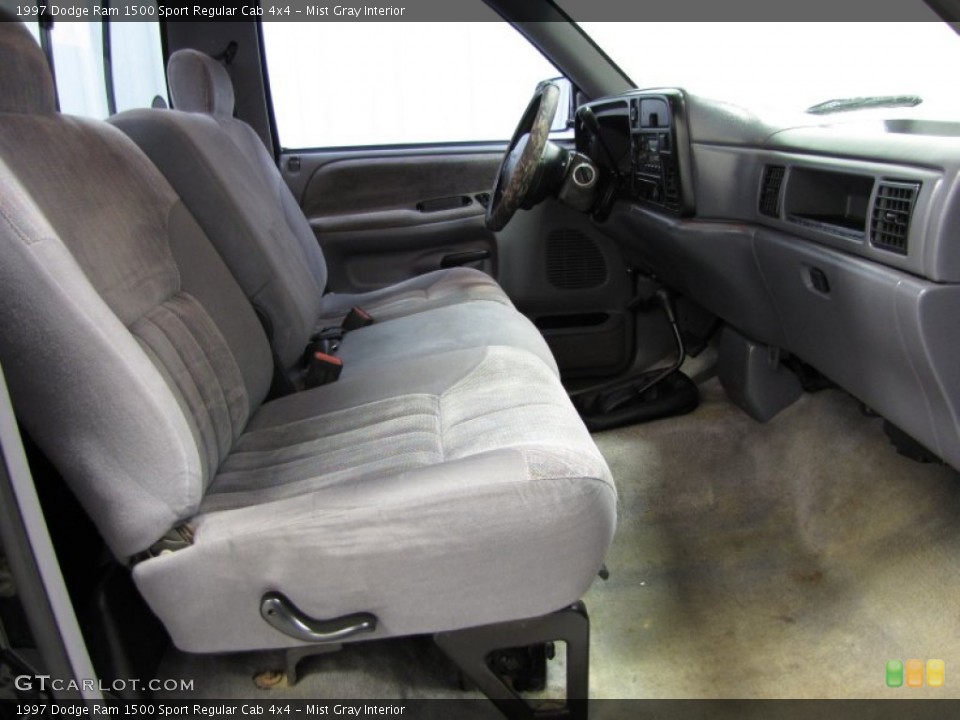 Mist Gray Interior Photo for the 1997 Dodge Ram 1500 Sport Regular Cab 4x4 #76676759