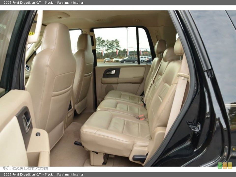 Medium Parchment Interior Rear Seat for the 2005 Ford Expedition XLT #76698637