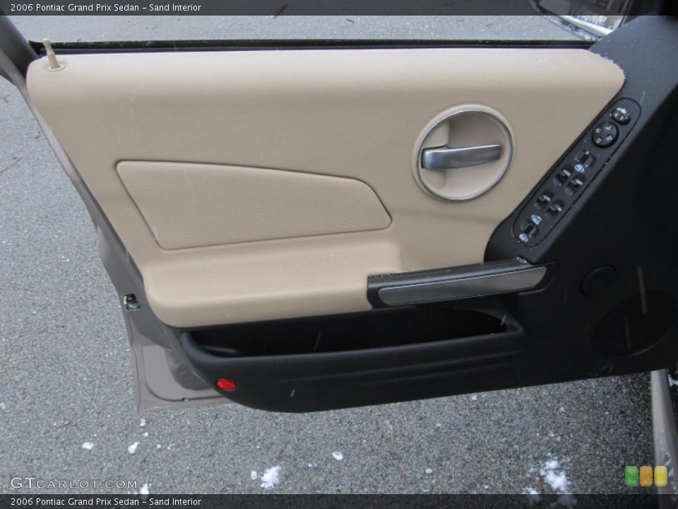 Sand Interior Door Panel for the 2006 Pontiac Grand Prix Sedan #76708069