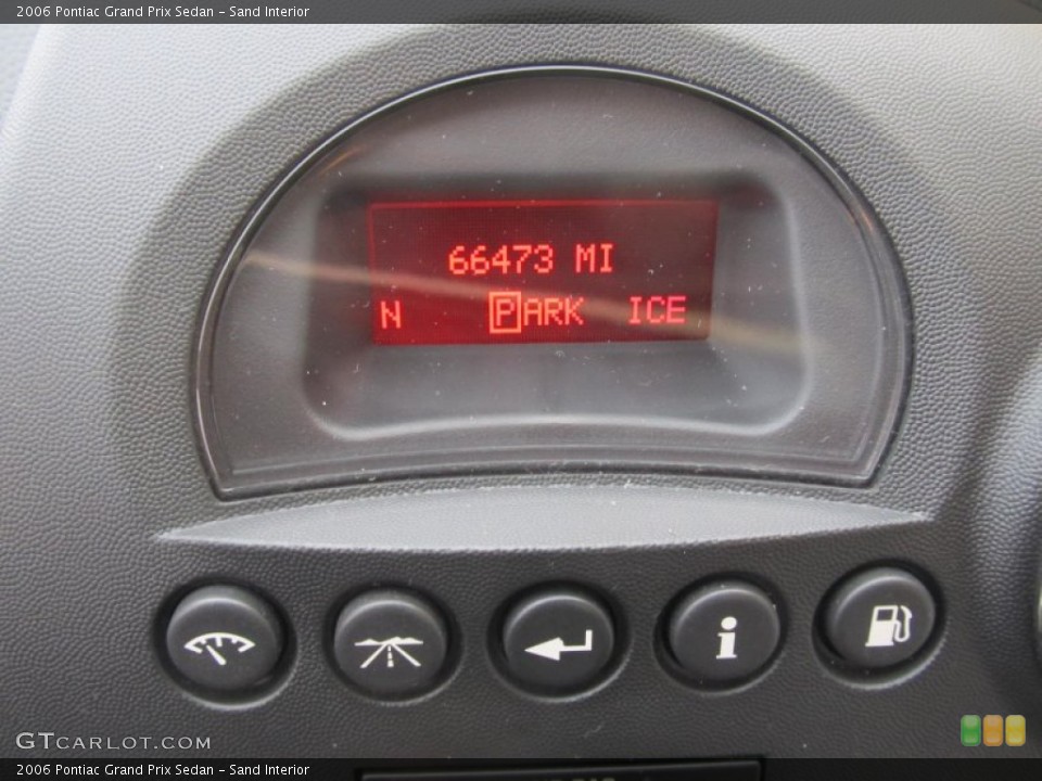 Sand Interior Controls for the 2006 Pontiac Grand Prix Sedan #76708171