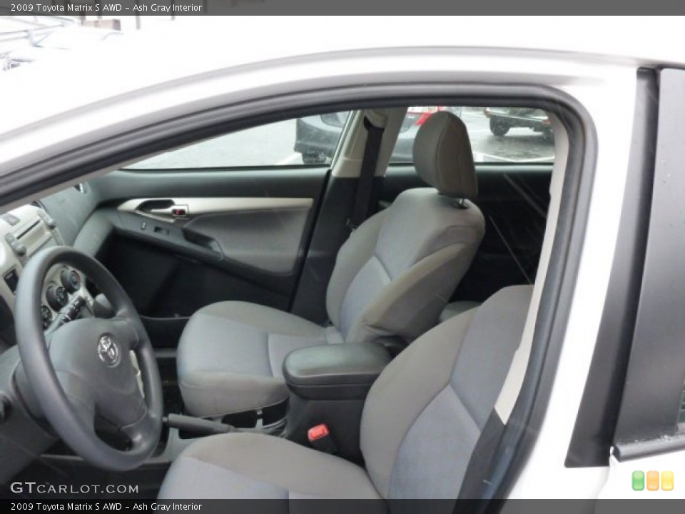 Ash Gray Interior Photo for the 2009 Toyota Matrix S AWD #76710694
