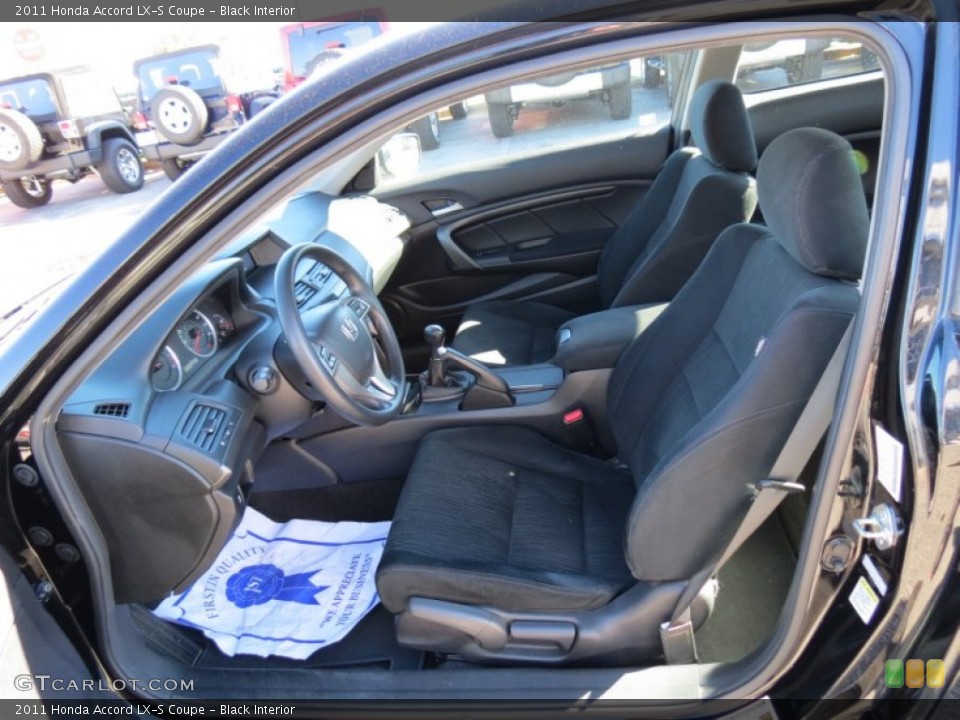 Black Interior Photo for the 2011 Honda Accord LX-S Coupe #76712745