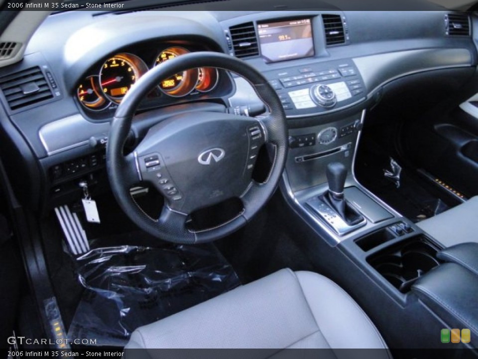 Stone Interior Photo for the 2006 Infiniti M 35 Sedan #76715158